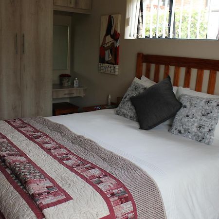 Traveller'S Rest, Reebok Bed & Breakfast Mossel Bay Ngoại thất bức ảnh