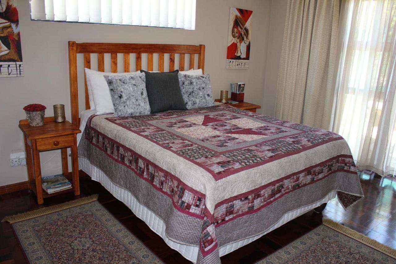 Traveller'S Rest, Reebok Bed & Breakfast Mossel Bay Ngoại thất bức ảnh