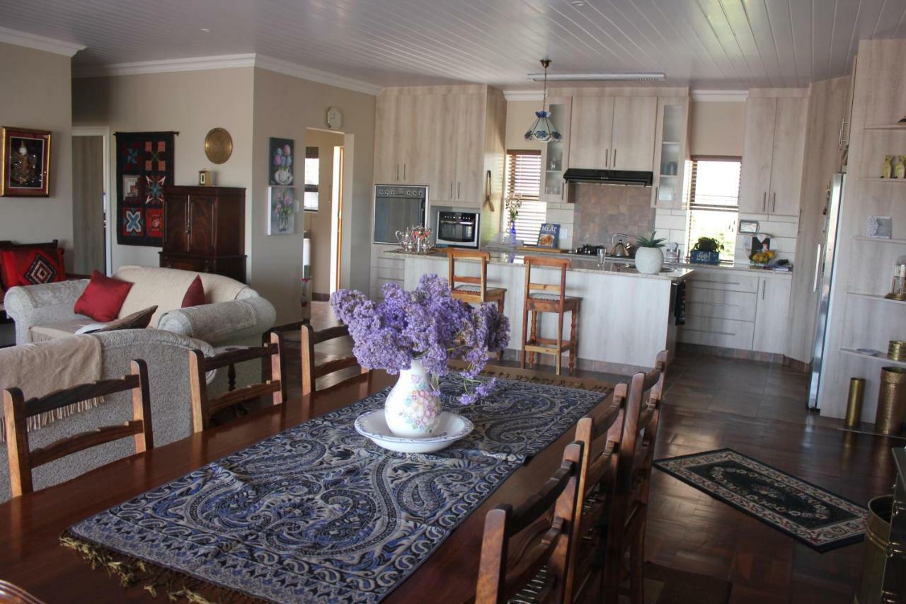 Traveller'S Rest, Reebok Bed & Breakfast Mossel Bay Ngoại thất bức ảnh